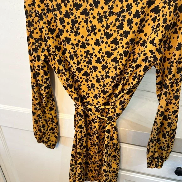 RESA Black Floral Long Sleeve Dress - Picture 3 of 5